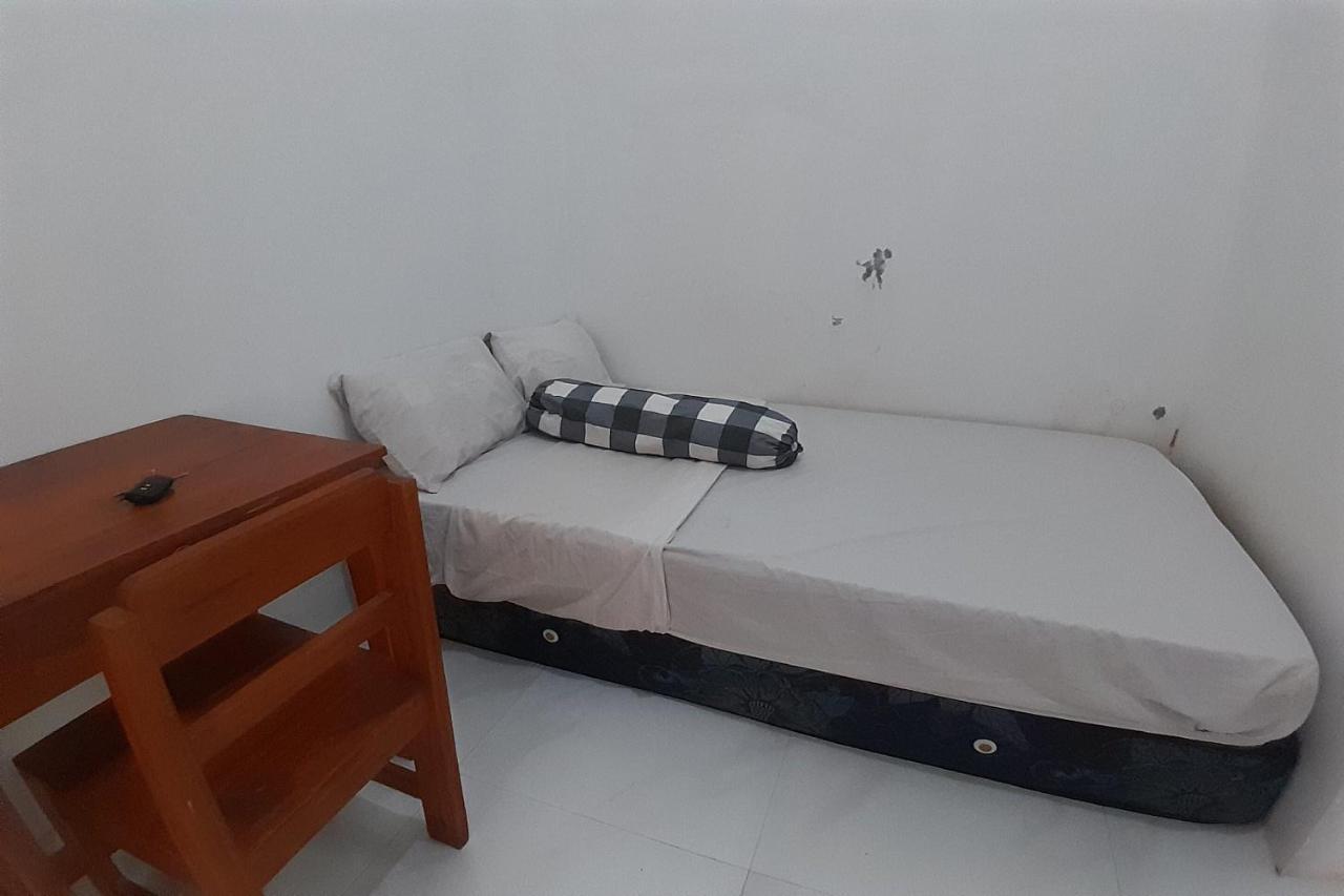 Spot On 93410 Wisma Bintang Jepara Eksteriør bilde