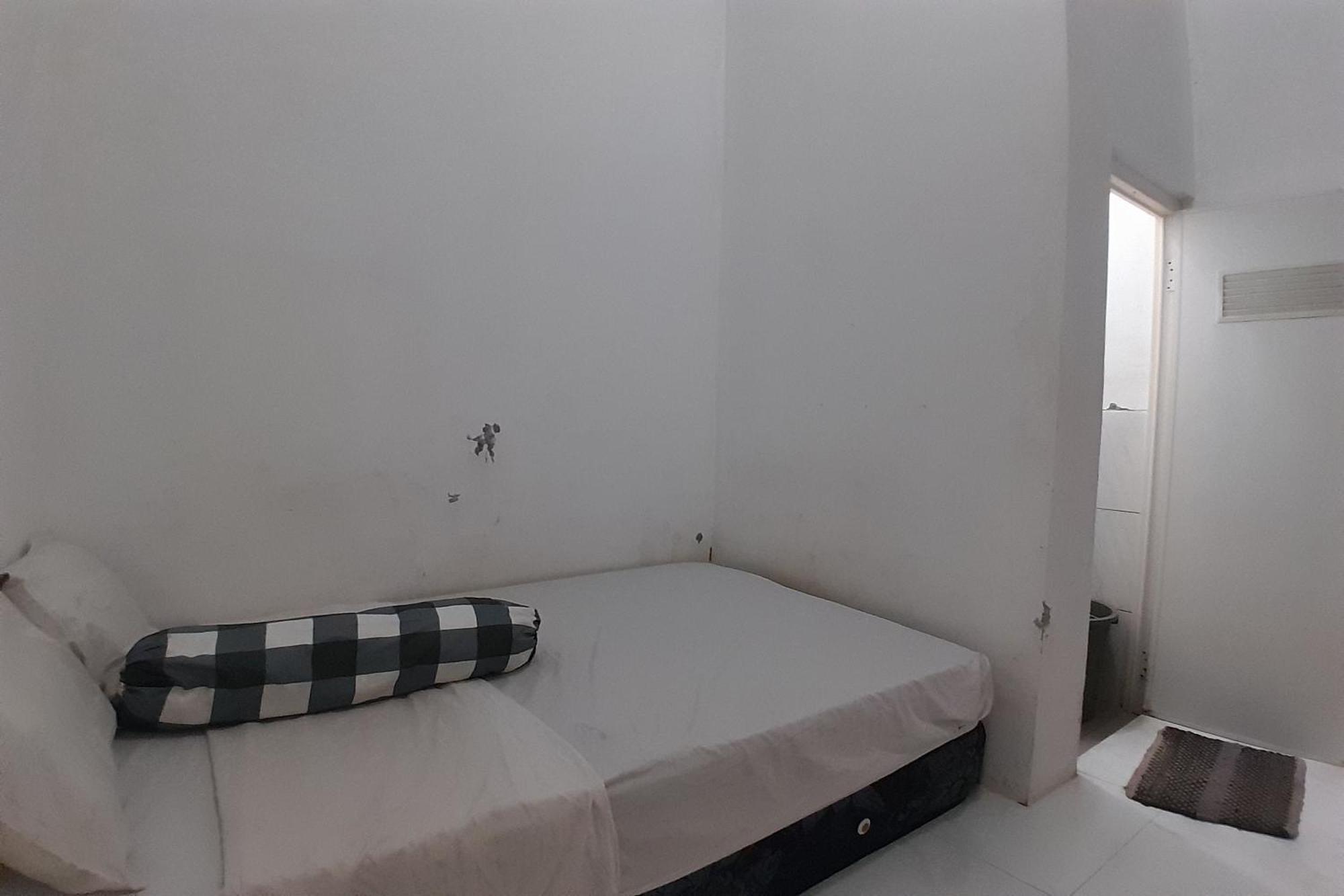 Spot On 93410 Wisma Bintang Jepara Eksteriør bilde