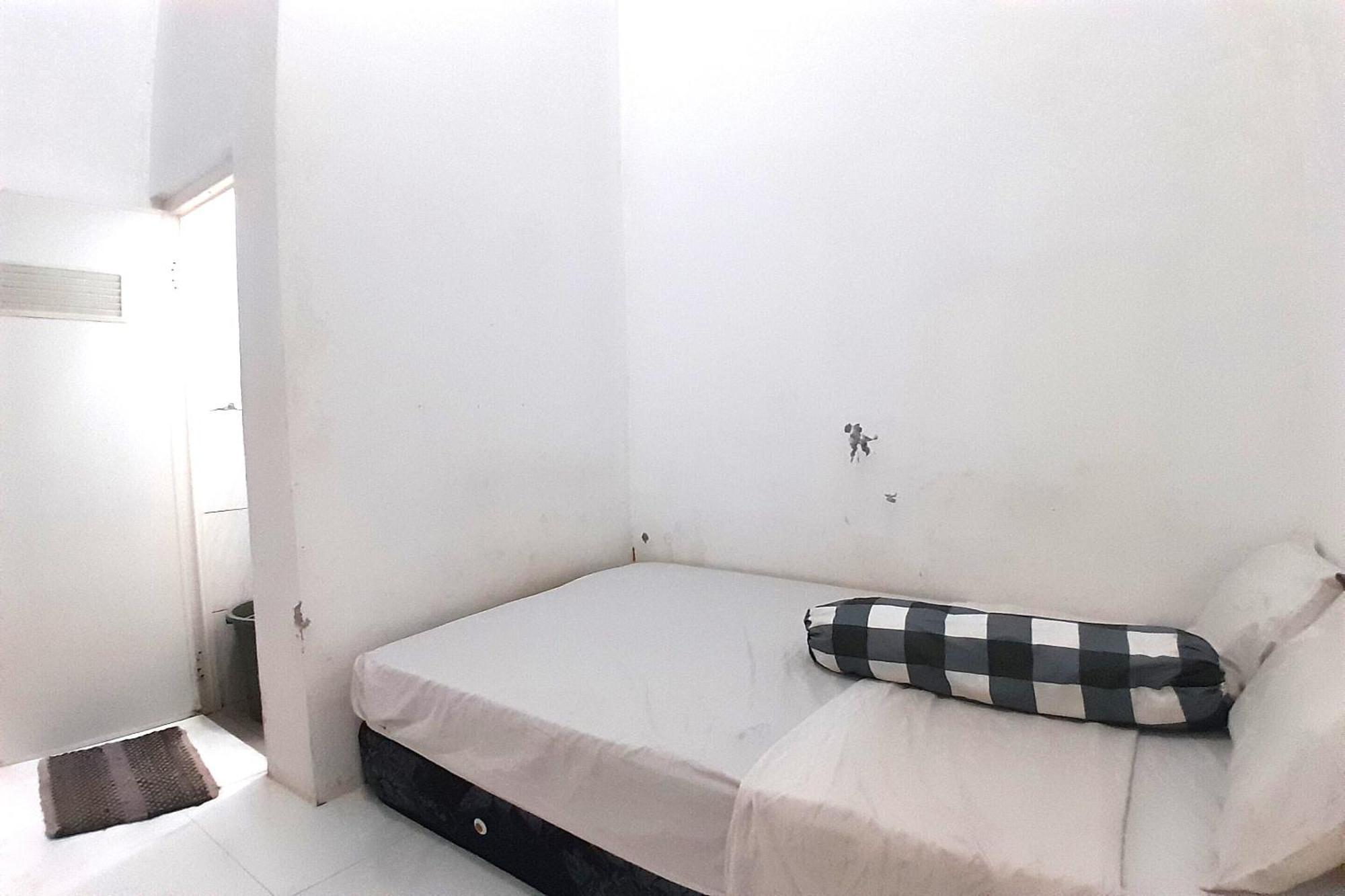 Spot On 93410 Wisma Bintang Jepara Eksteriør bilde